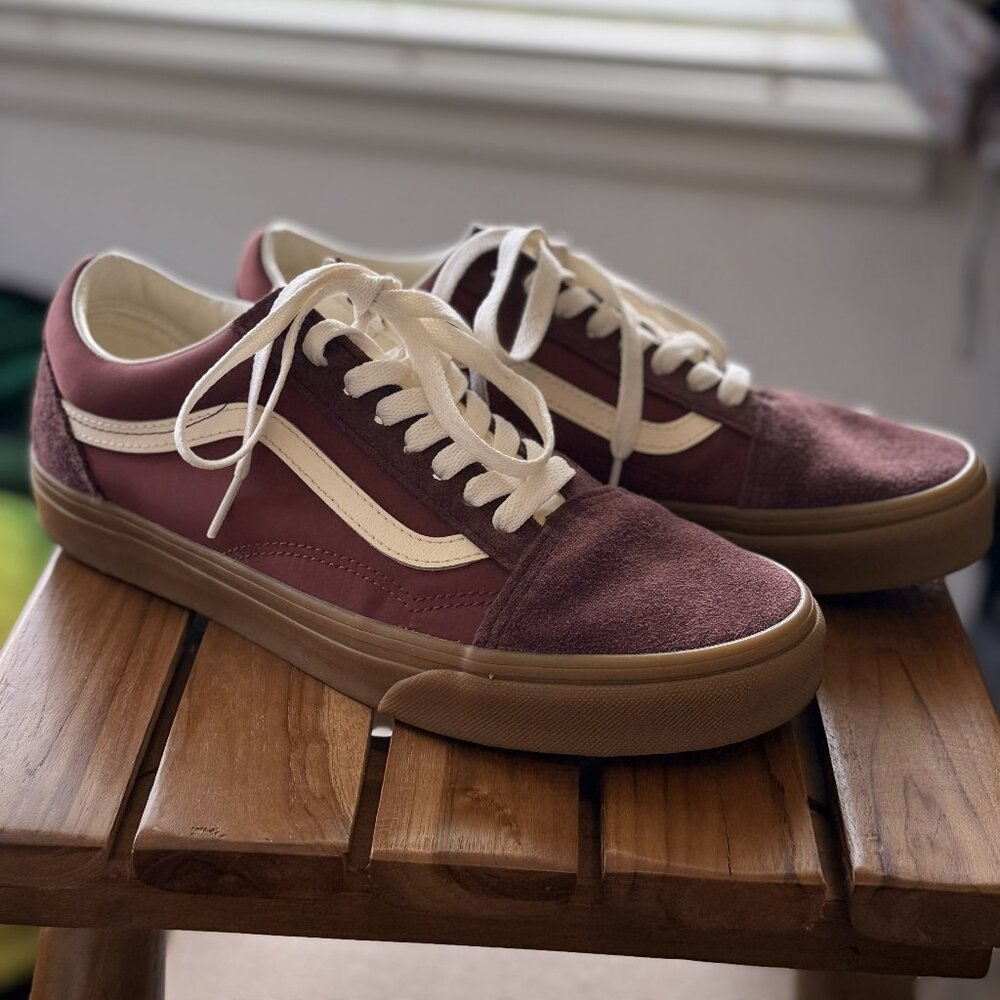 Vans Old Skool Burgundy Suede, Gum Sole Shoes